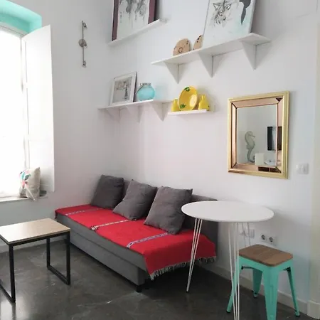 La Casita De Ventanas Verdes * Cádiz